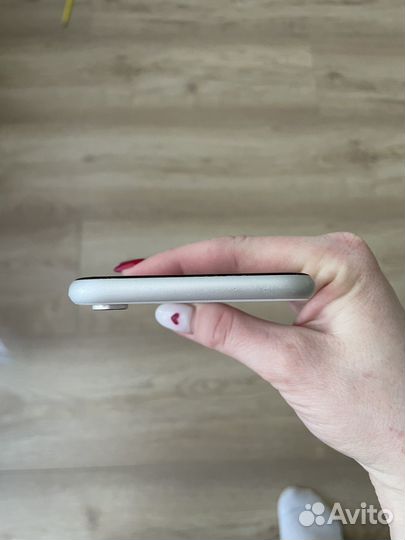 iPhone Xr, 128 ГБ