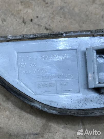 Повторитель поворота в крыло правый Bmw 3-Series