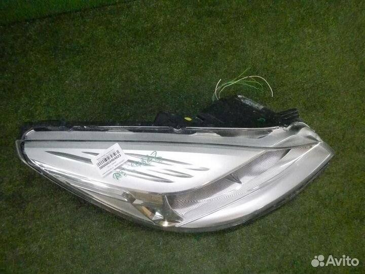Фара правая Ford Kuga 2 (2012-2016) галоген