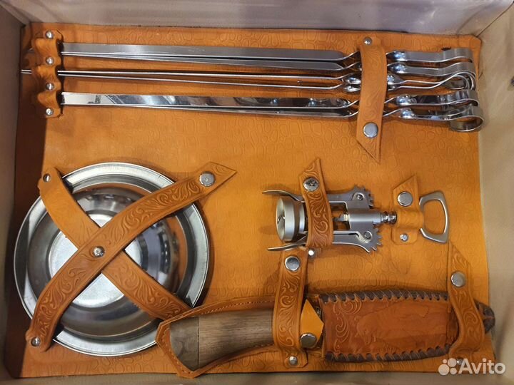 Набор для пикника в дипломате на 6 персон