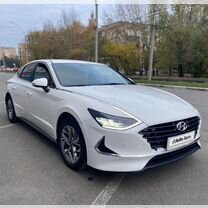 Hyundai Sonata 2.0 AT, 2020, 64 000 км, с пробегом, цена 2 050 000 руб.