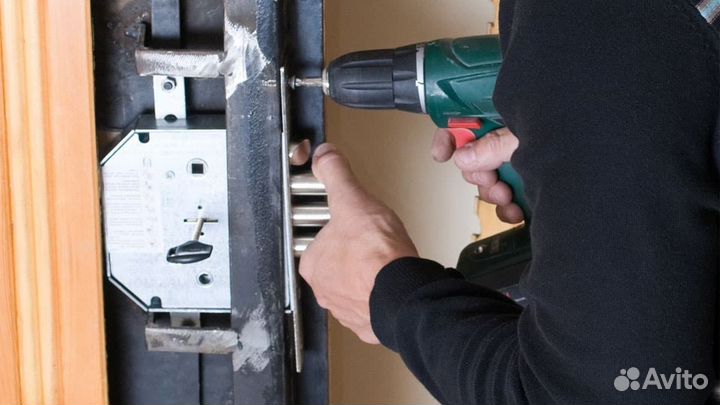 Вскрытие замков любой сложности / ремонт дверей