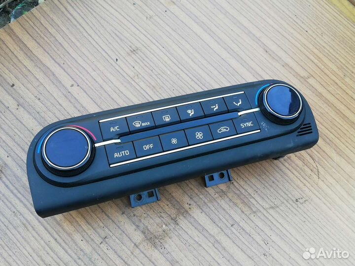 Блок климат контроля Киа Сид 3 CD