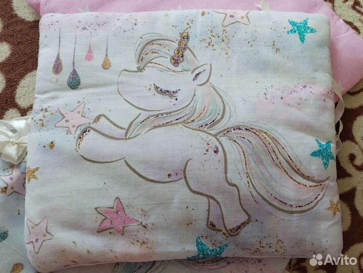 Бортики в детскую кроватку