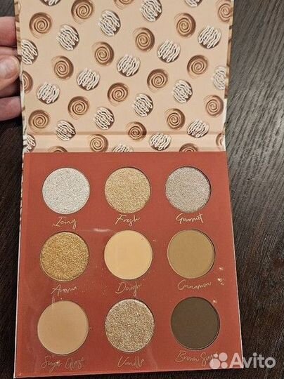 Палетка теней beauty lakerie