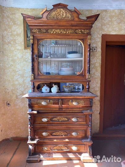 Старинный буфет сервант
