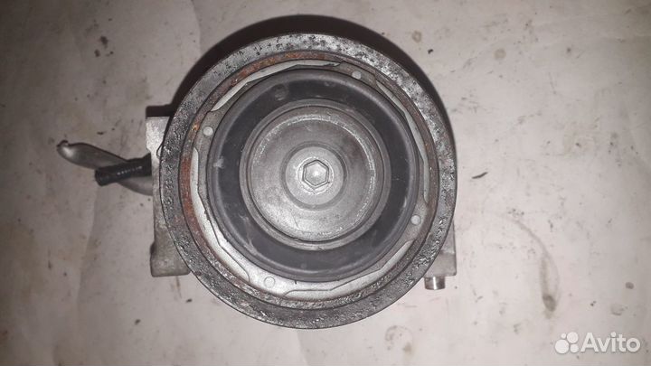 Компрессор кондиционера Nissan Xtrail T32, MR20