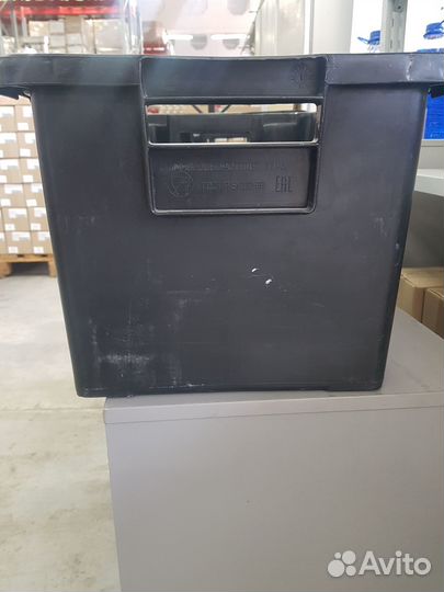 Пластиковые ящики для хранения бу