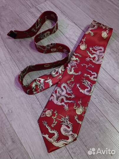 Галстук в китайском стиле с драконами