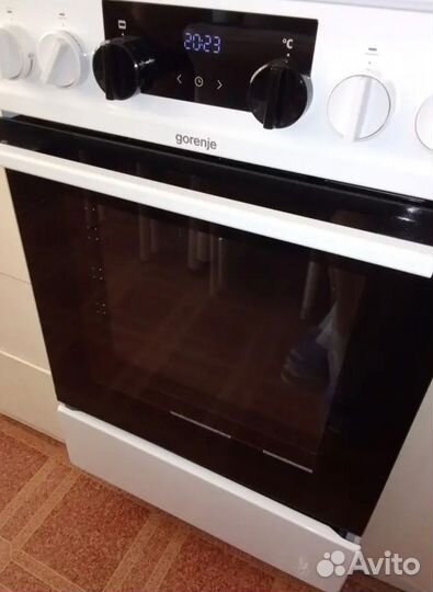 Газовая плита с электрической духовкой