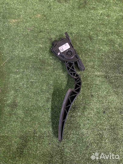 Dodge RAM педаль газа 2009-2018