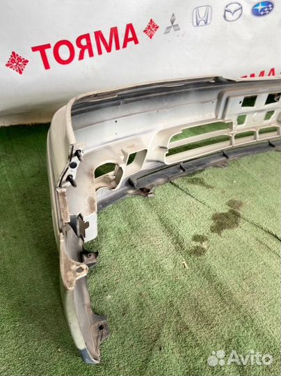 Бампер передний Toyota Mark Ii GX100