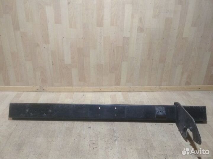 Усилитель заднего бампера Toyota