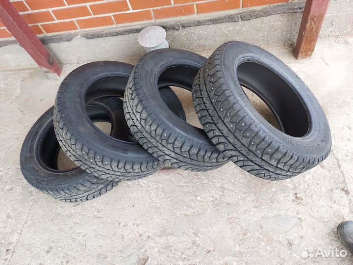 Bridgestone Ice Cruiser 7000S 185/60 R15 84T