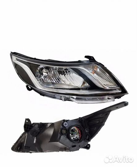 Правая передняя фара на Kia Rio 3 2014