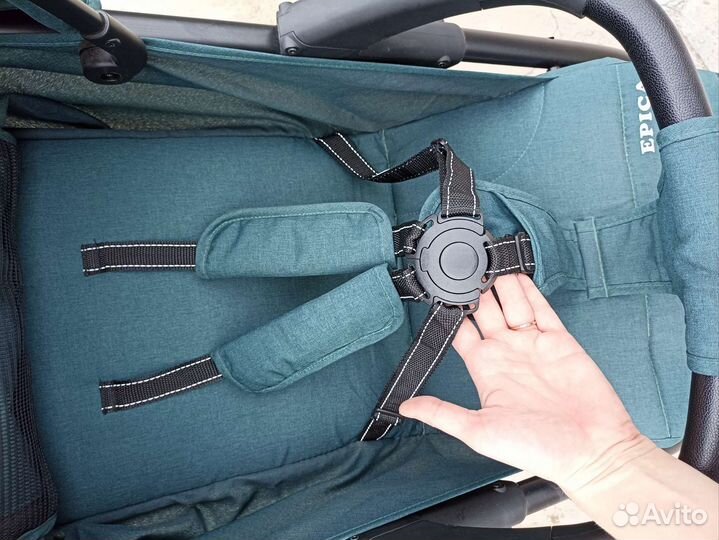 Прогулочную коляску Endigo Epica