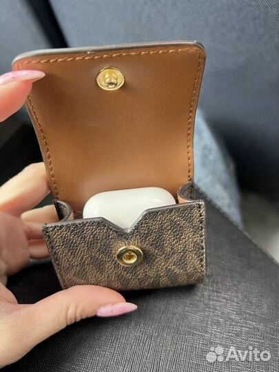 Чехол для наушников airpods pro