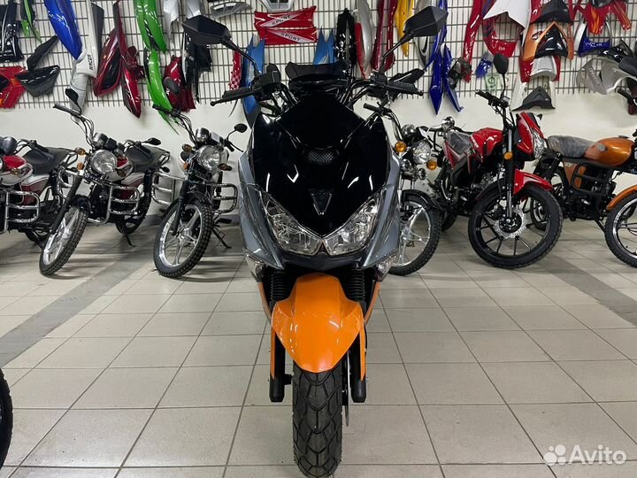 Скутер 150сс Racer force