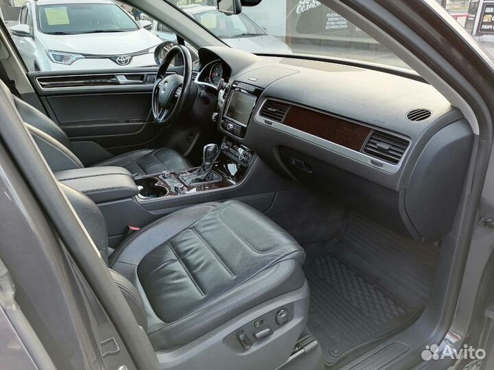 Volkswagen Touareg 3 AT, 2012, 330 000 км