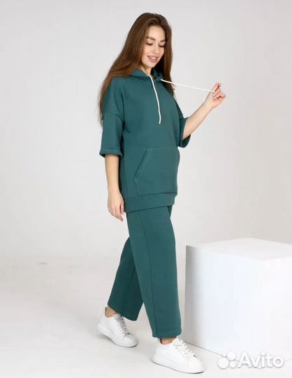 Спортивный костюм новый