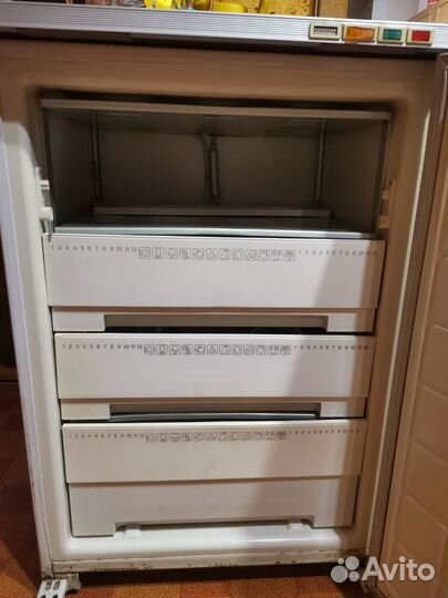 Морозильник Бирюса