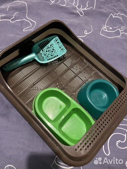 Лоток для кошек практически новый