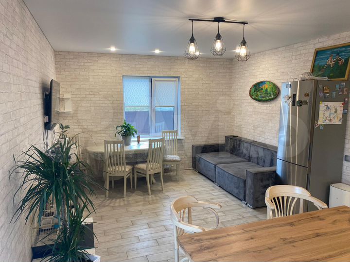 Дом 105 м² на участке 4,5 сот.