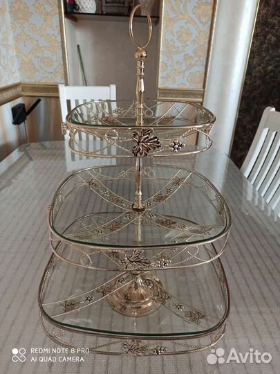 Горка для фруктов и выпечки