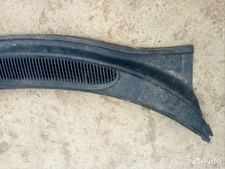 Жабо под лобовое стекло Dodge Stratus Цельный