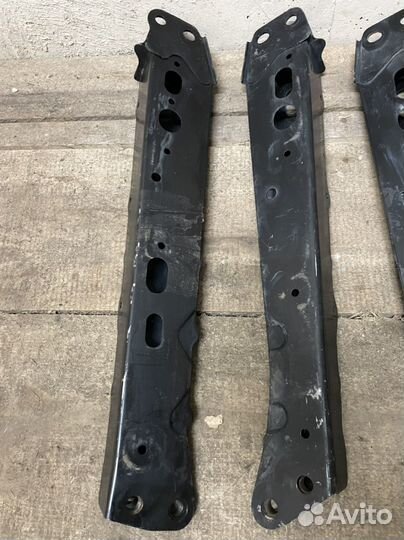 Балка передняя продольная Corolla Auris CT Prius