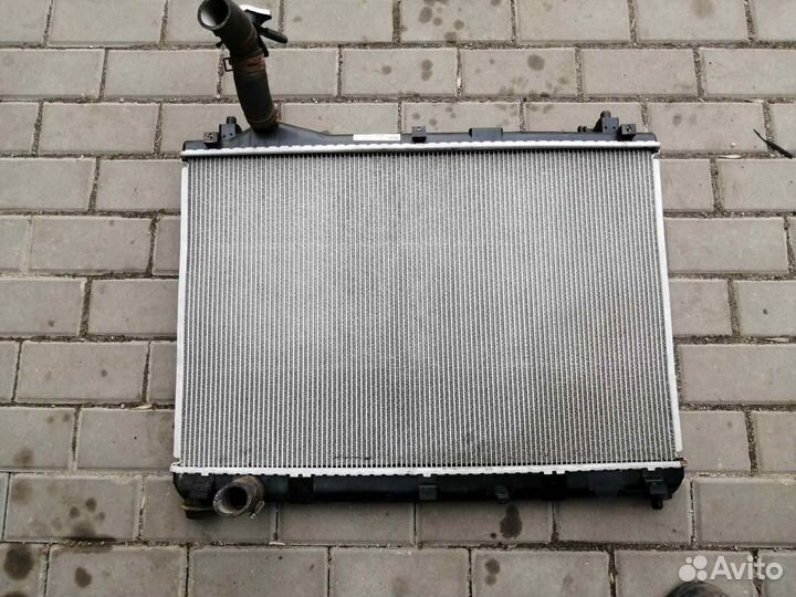Радиатор Охлаждения Сузуки Гранд Витара 2008 год