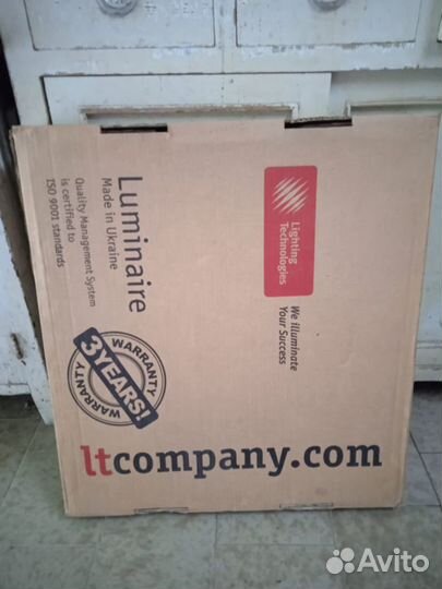 Светильник потолочный