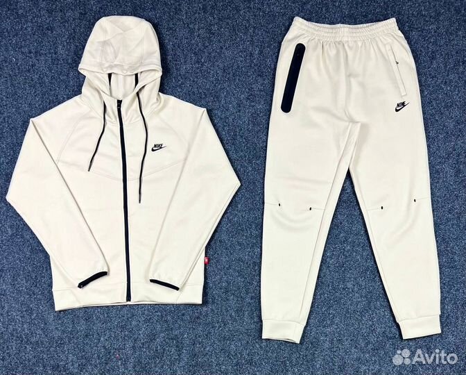Спортивный костюм Nike Tech Fleece