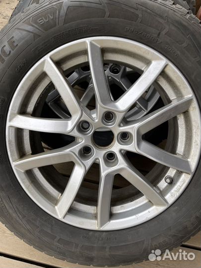 Колеса в сборе Dezent 225 65 r17 на Volkswagen