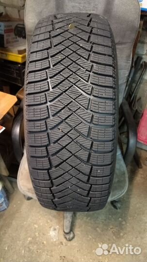 Pirelli Ice Zero FR 235/60 R18 107H