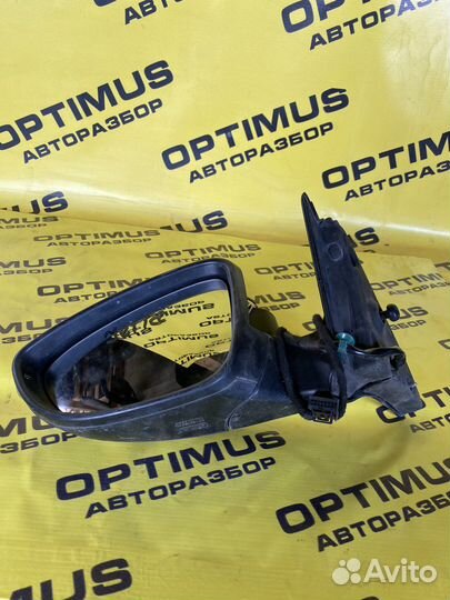 Зеркало левое Volkswagen Jetta 6