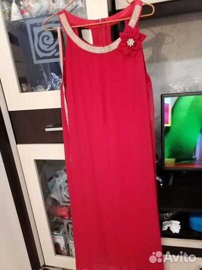 Вечернее платье, одевала 1 раз на торжество