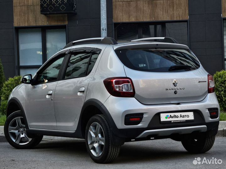 Renault Sandero Stepway 1.6 МТ, 2019, 19 000 км