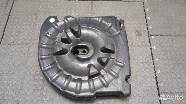 Сабвуфер Jaguar XF 2007–2012, 2009