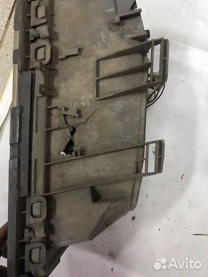 Фара левая под корректор mercedes W201 1983