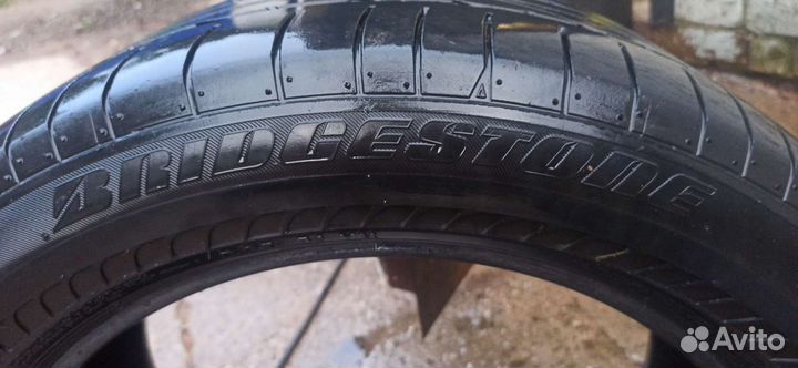 Bridgestone Dueler H/P 255/50 R19
