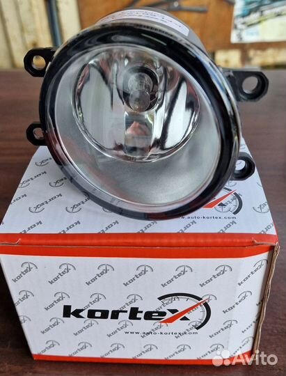 Противотуманные фары Toyota, комплект 2шт