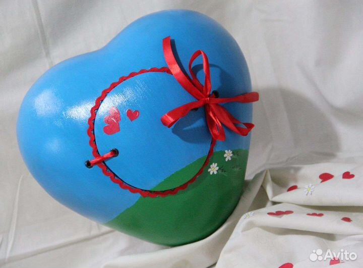 Упаковка для подарка Love is