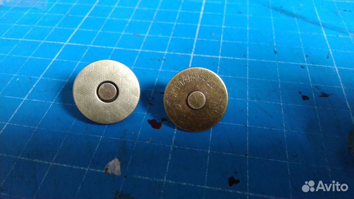 Магнитная кнопка