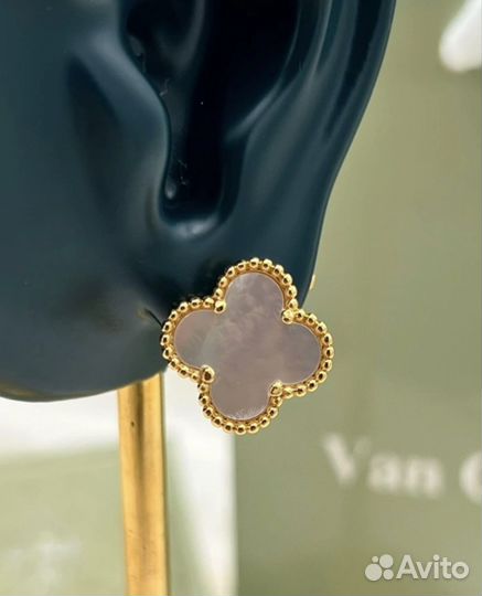 Серьги Van Cleef с ангийским замком