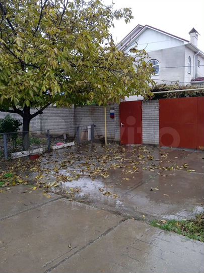 Дом 251 м² на участке 9,5 сот.