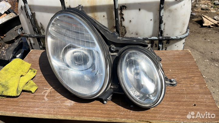 Фара Мерседес Е211 рест Галоген