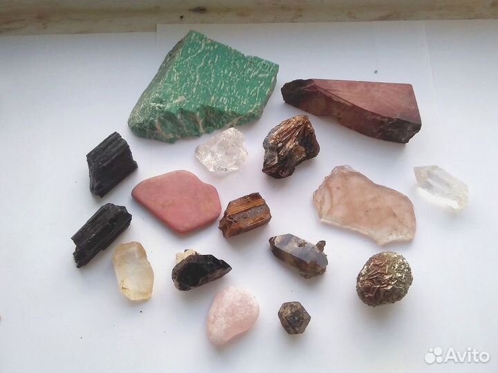 Ювелирка из полудрагоценных камней