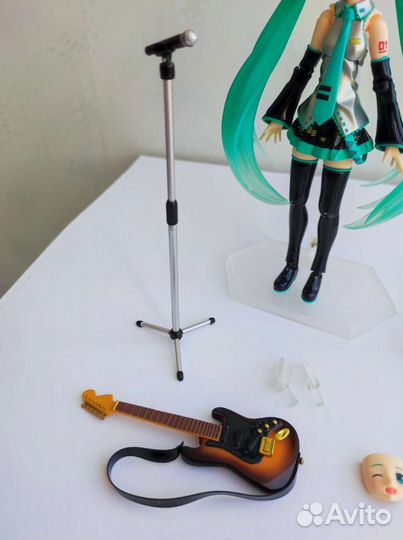 Фигурка figma Hatsune Miku 2.0 mandarake