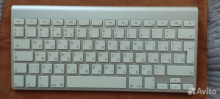 Клавиатура Apple